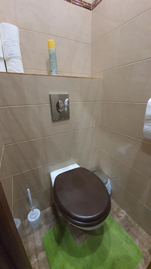 Aqua Apartman Tiszaujvaros Exterior foto