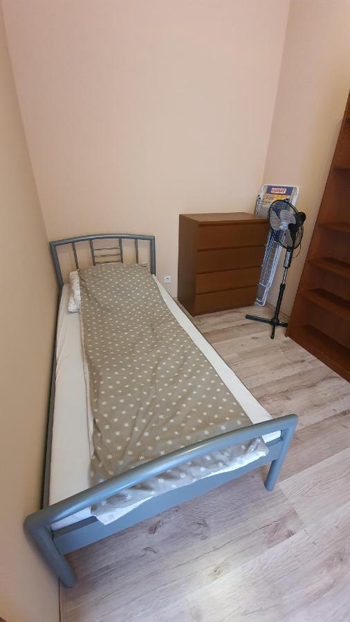 Aqua Apartman Tiszaujvaros Exterior foto