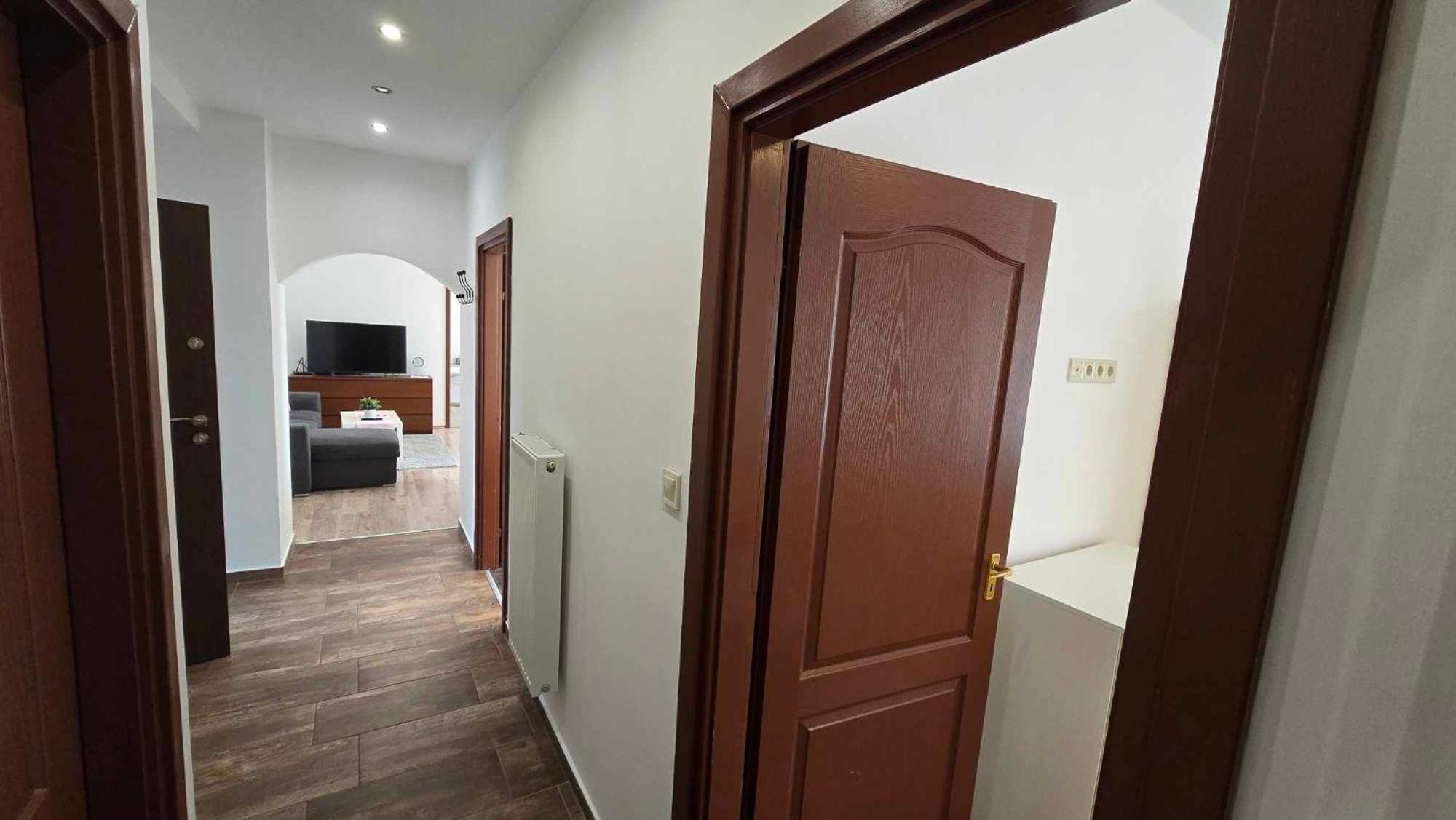 Aqua Apartman Tiszaujvaros Exterior foto