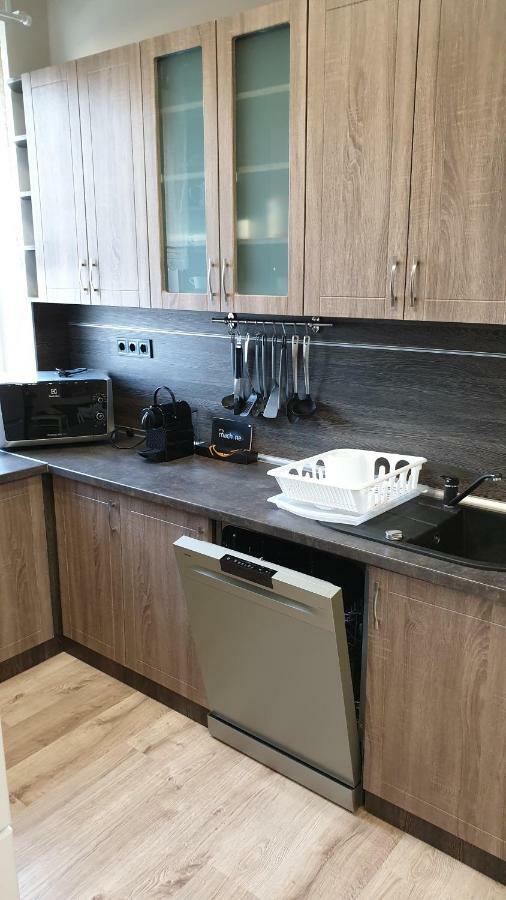 Aqua Apartman Tiszaujvaros Exterior foto